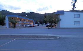 Trail Motel